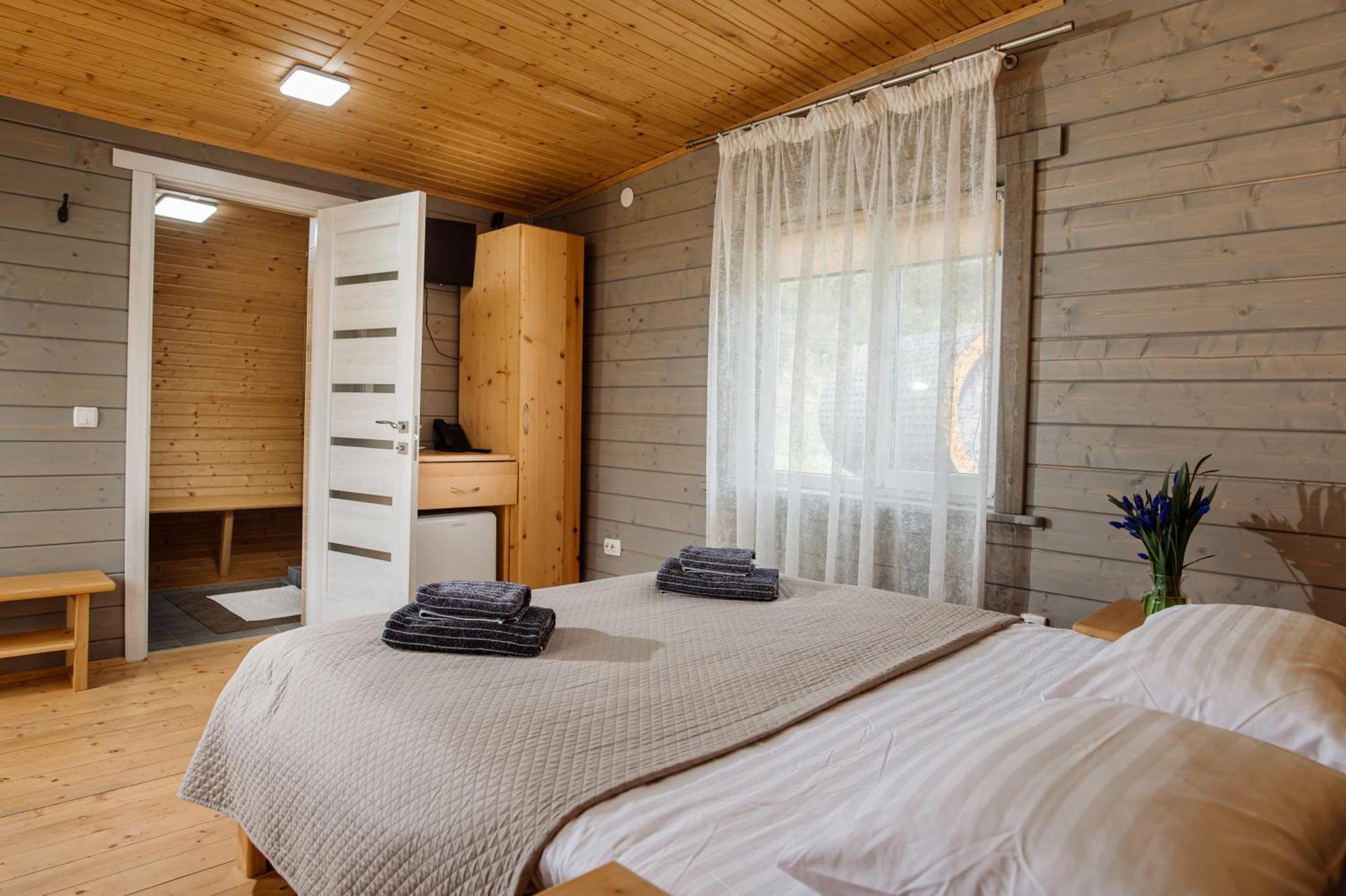 Рибничанка Hotel Skhidnytsia Kültér fotó